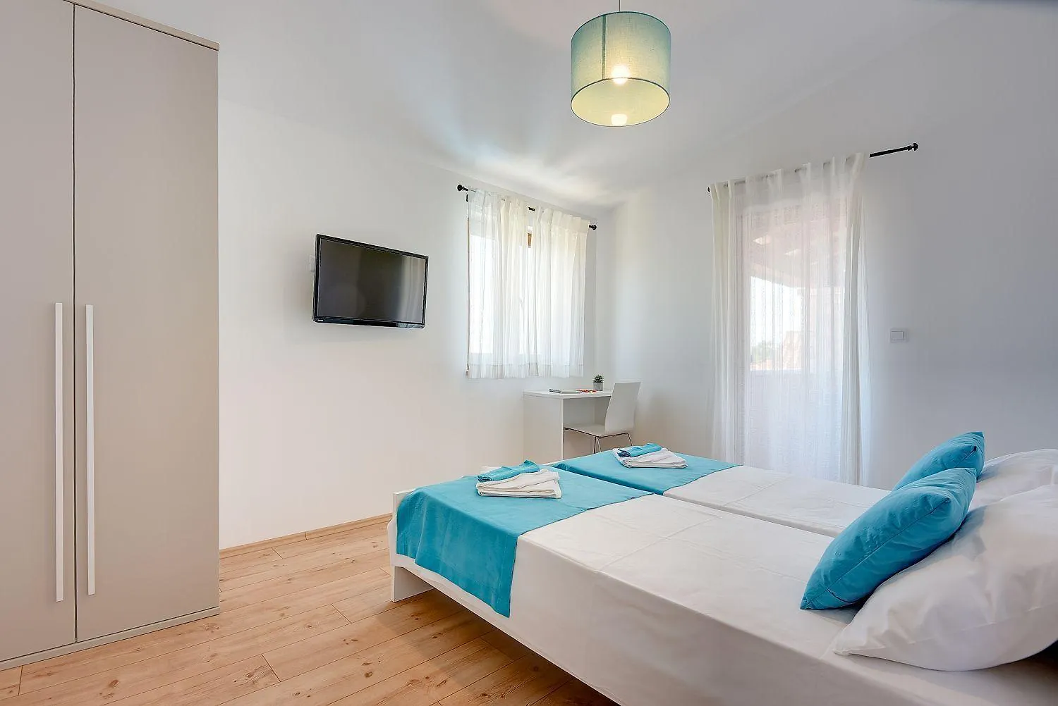 Villa Nur 800 Meter Zum Strand Mit Meerblick, Privatem Pool, Bbq Und Spielplatz Fažana